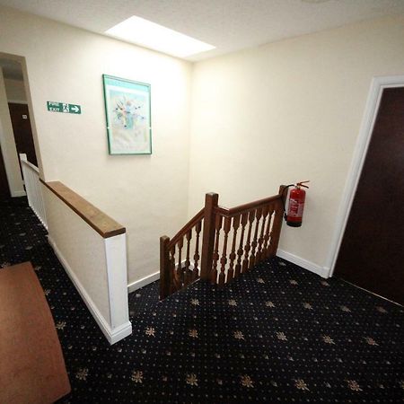 Avalon Guest House Leeds  Eksteriør bilde